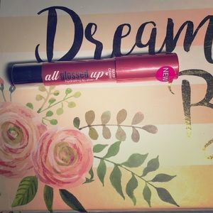 🌸Hard Candy all glossed up hydrating lip stain🌸
